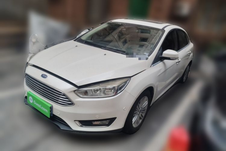 福特 福克斯 2015款 三厢 EcoBoost 180 自动旗舰型车身外观1