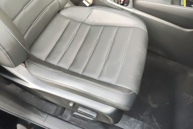 本田CR-V 2023款 240TURBO 两驱锋尚版 5座局部细节41