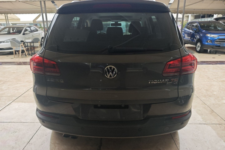 大众 途观 2015款 2.0TSI 自动四驱豪华版车身外观6