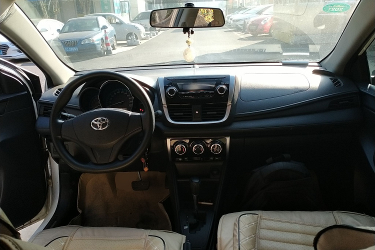 丰田 YARiS L 致炫 2016款 改款 1.5E CVT魅动版中控内饰12