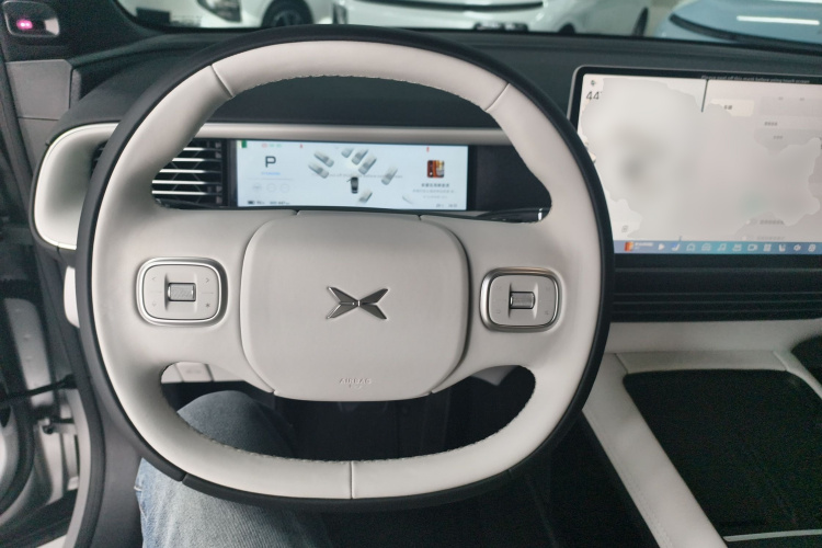 小鹏G6 2023款 580 长续航 Max中控内饰13