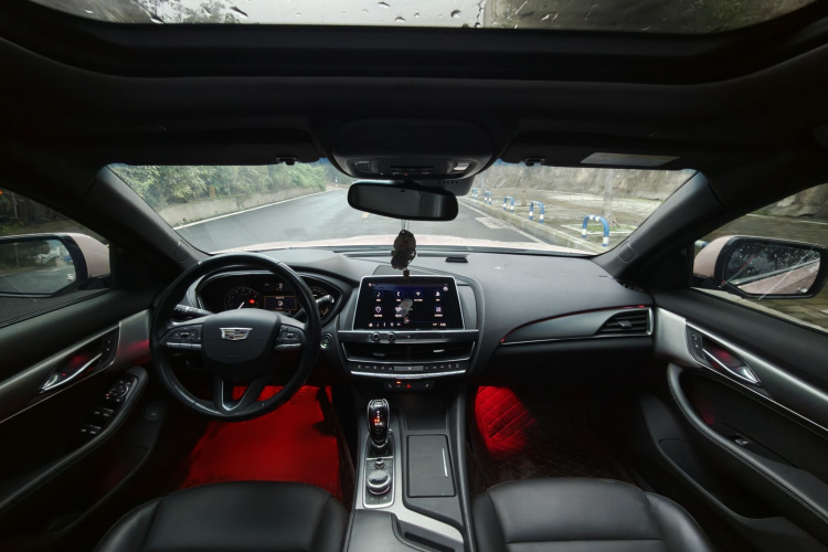 凯迪拉克CT5 2021款 28T 豪华型中控内饰7006