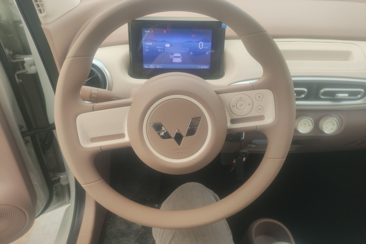 五菱汽车 宏光MINIEV 2025款 四门版 进阶款中控内饰13