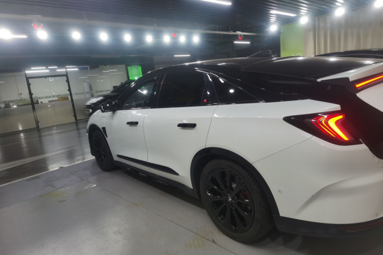 ARCFOX极狐 极狐 阿尔法S(ARCFOX αS) 2022款 HI版 高阶版车身外观4