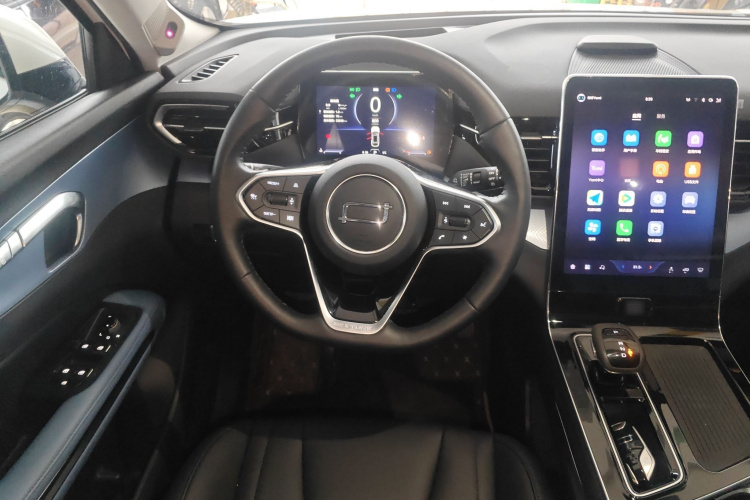 奔腾T90 2023款 1.5T DCT 自动尊贵型中控内饰13