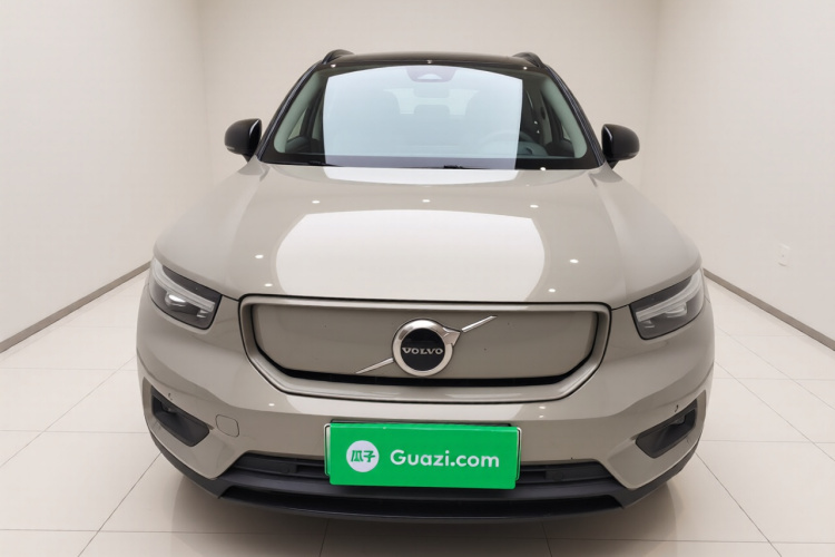 沃尔沃XC40新能源 2021款 P8 纯电 四驱智雅运动版车身外观2