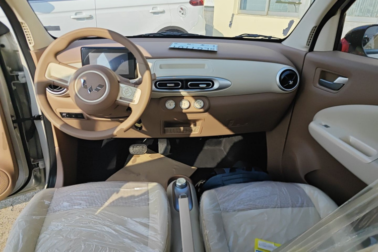 五菱汽车 宏光MINIEV 2025款 四门版 进阶款中控内饰12