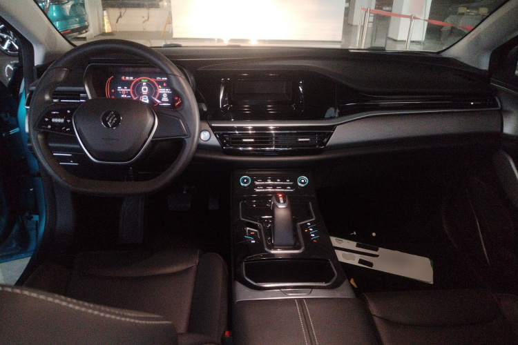 江铃集团新能源 羿 2023款 标准续航行业版中控内饰12