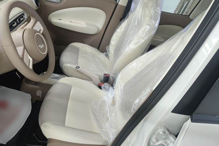 五菱汽车 宏光MINIEV 2025款 四门版 进阶款中控内饰19