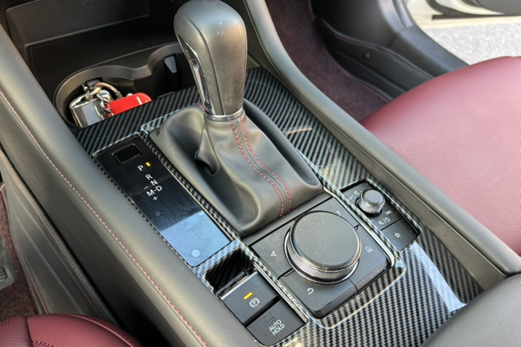 马自达3 昂克赛拉 2023款 2.0L 自动质雅版中控内饰7008