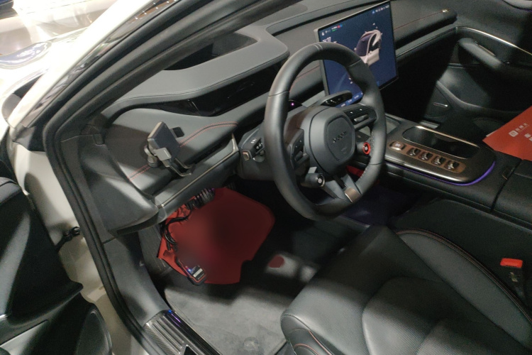 小米汽车 小米SU7 2024款 四驱超长续航高阶智驾Max版中控内饰7003