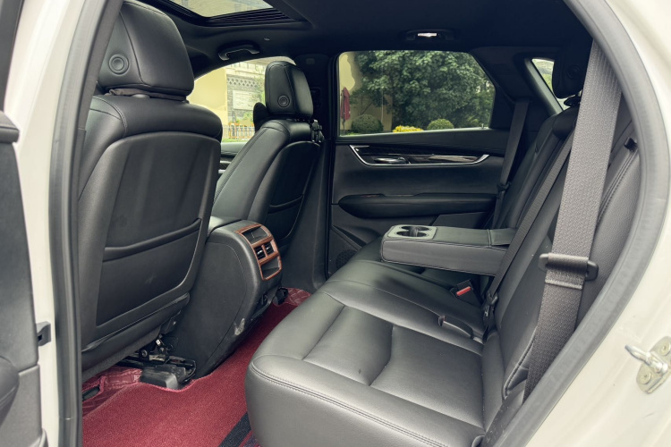 凯迪拉克XT5 2018款 25T 技术型中控内饰7004