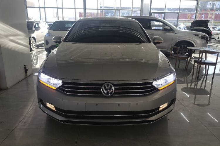 大众 迈腾 2019款 330TSI DSG 豪华型 国V车身外观2