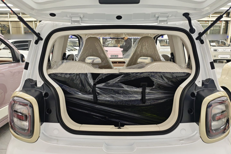 奔腾小马 2026款 222km 炫彩马机舱底盘23