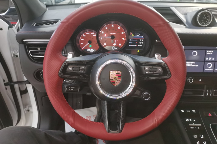 保时捷 2022款 Macan 2.0T中控内饰13