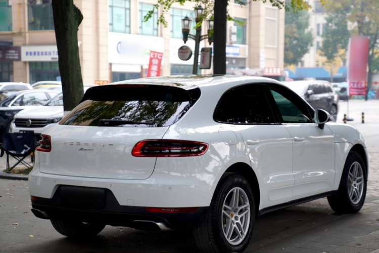 保时捷 2017款  Macan 2.0T车身外观6010