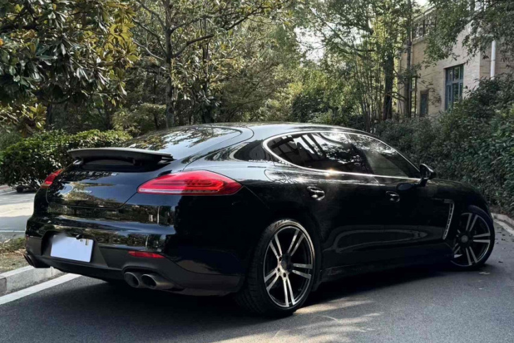 保时捷 2014款 Panamera Executive 3.0T车身外观6005