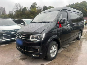 金龙 凯锐浩克 2022款 2.0L途悦舒适9座高顶1TZS