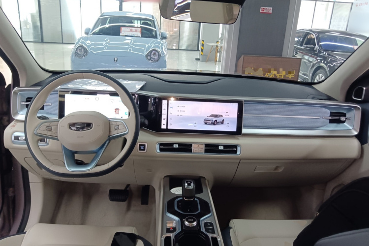 吉利汽车 吉利icon 2025款 玲珑 1.5TD 如意版中控内饰12