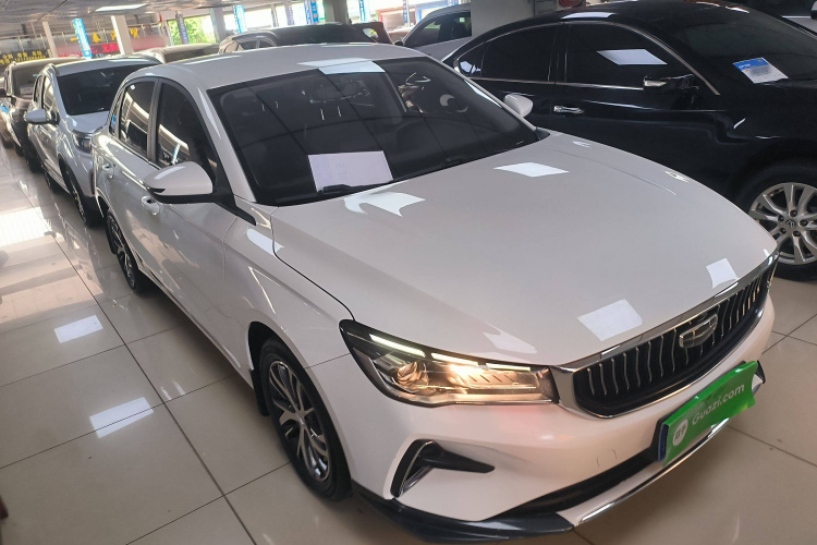 吉利汽车 帝豪 2023款 第4代冠军版 1.5L CVT豪华型车身外观3