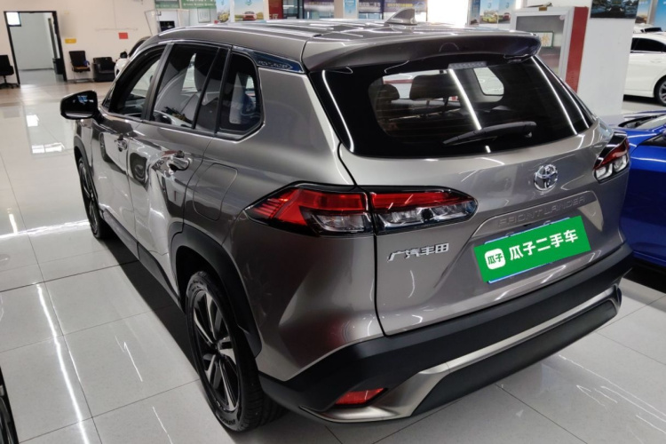 丰田 锋兰达 2022款 2.0L CVT豪华PLUS版车身外观4