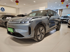 领克08 EM-P 2023款 220km 四驱性能Halo