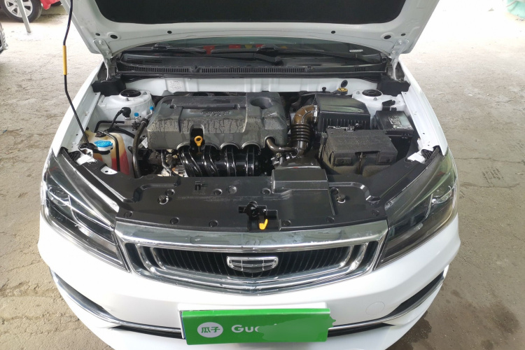 吉利汽车 帝豪 2019款  领军版 1.5L 手动豪华型 国VI机舱底盘24