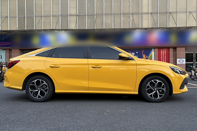 名爵 MG5 2022款 180DVVT CVT青春旗舰版车身外观6007