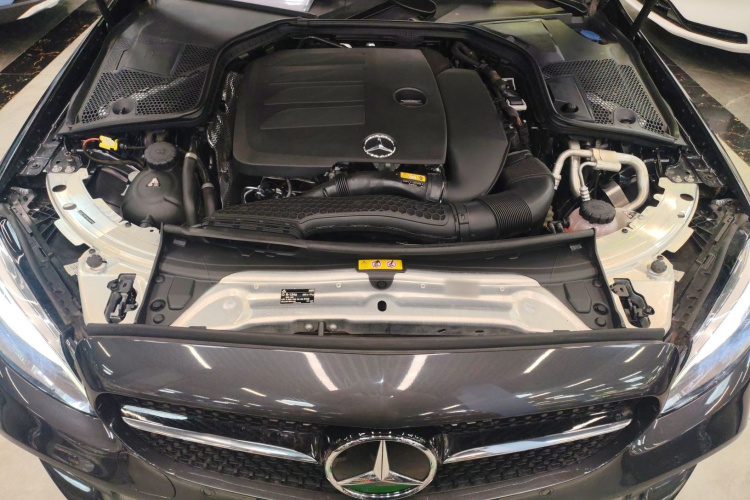 奔驰C级 2021款 C 260 星耀臻藏版机舱底盘24