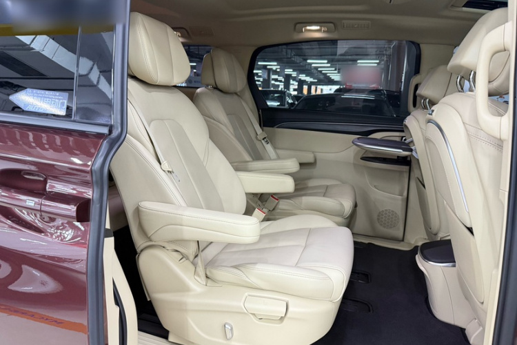 别克GL8 2022款 ES陆尊 653T 尊享型中控内饰7001