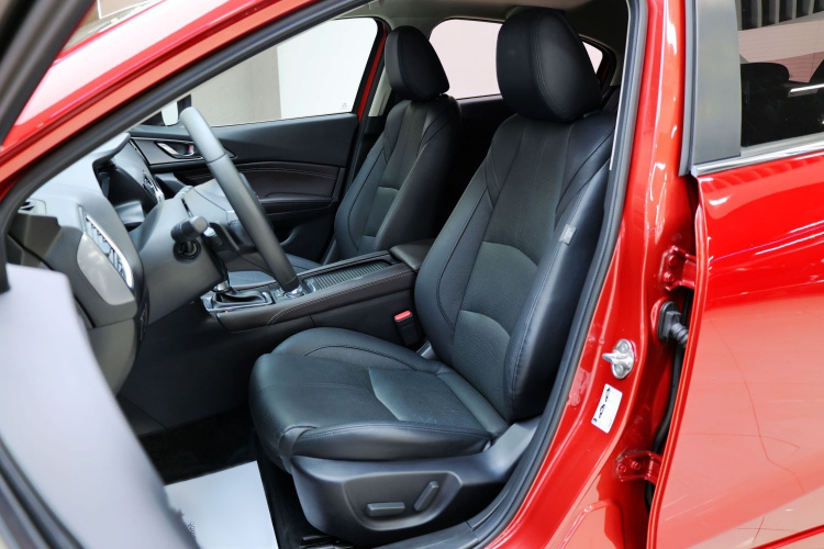 马自达3 昂克赛拉 2017款 两厢 2.0L 自动运动型 国V局部细节19