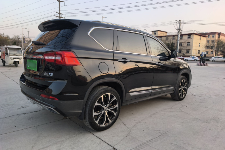 东风风行 景逸X5 2017款 劲享系列 1.5T CVT尊享型车身外观6005