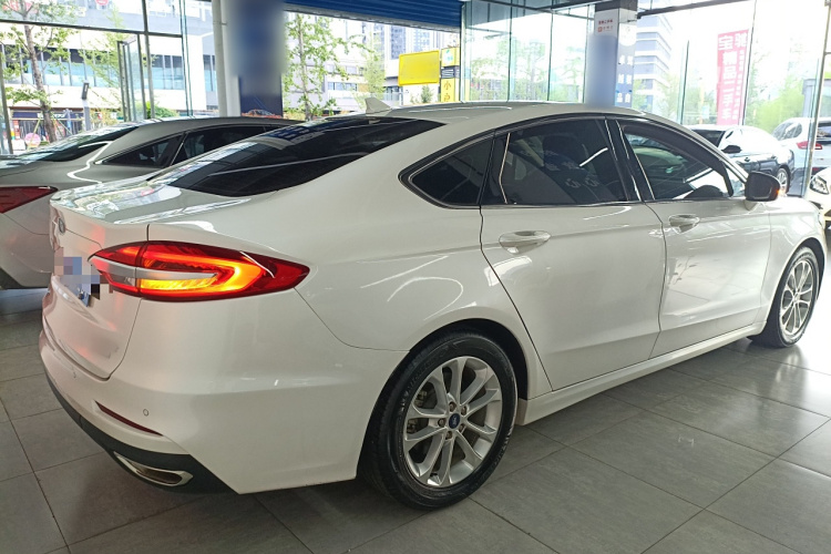 福特 蒙迪欧 2020款 EcoBoost 180 时尚型车身外观6004