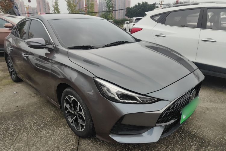 名爵 MG5 2023款 180DVVT 手动风尚版车身外观3