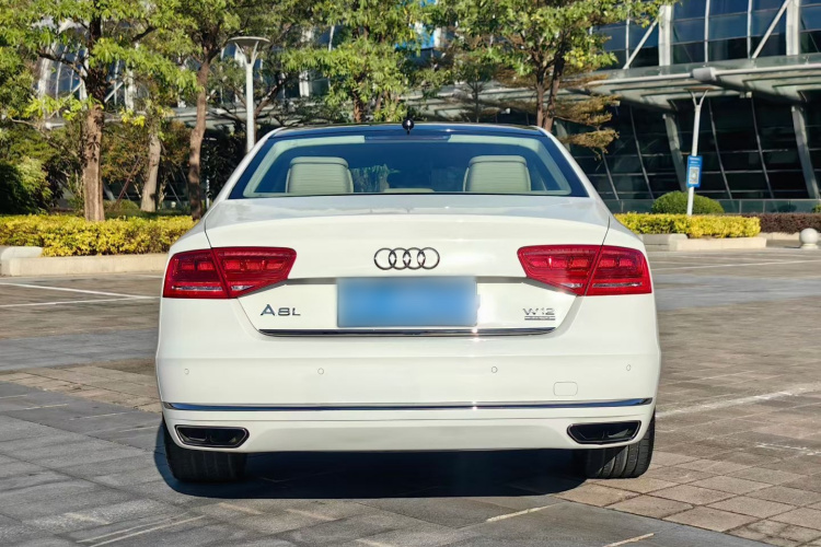 奥迪A8 2013款 A8L 45 TFSI quattro舒适型车身外观6004