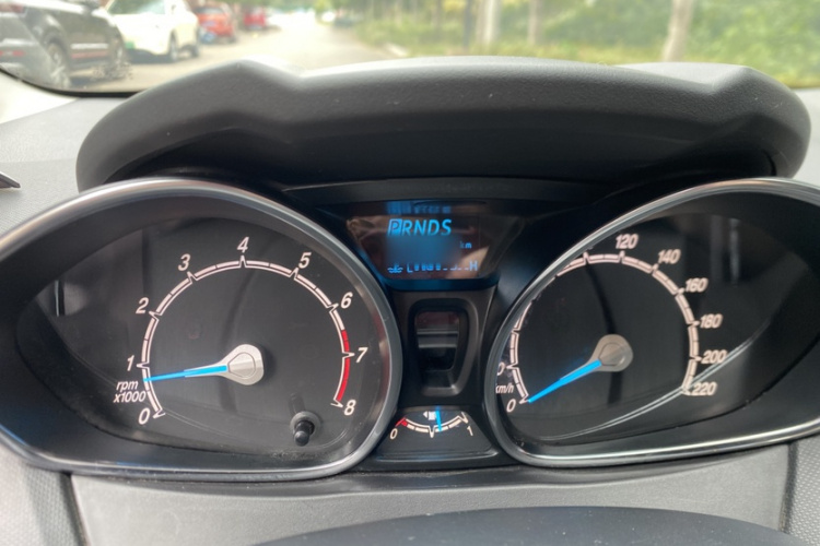 福特 嘉年华 2013款 两厢 1.5L 自动时尚型局部细节14