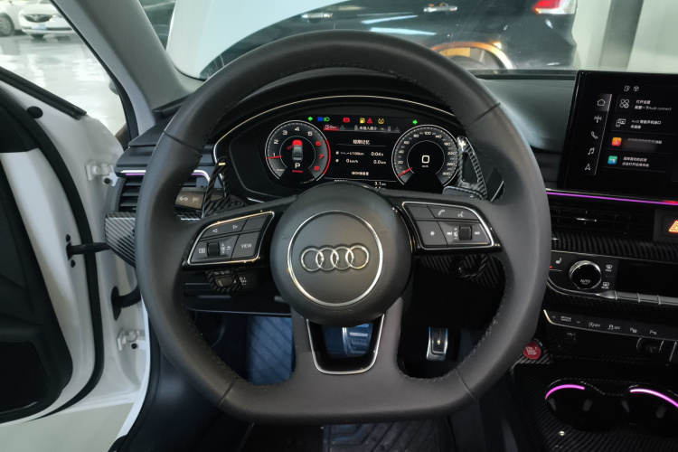 奥迪A4L 2020款 40 TFSI quattro 豪华动感型局部细节13