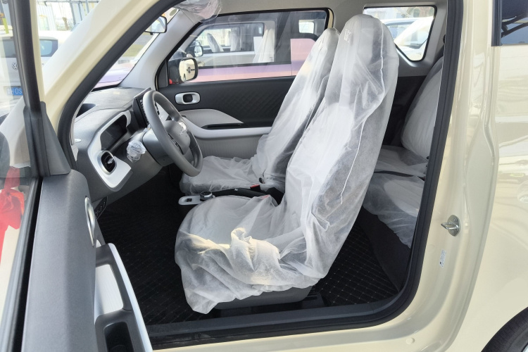 吉利银河 熊猫 2025款 210km 元气熊局部细节19