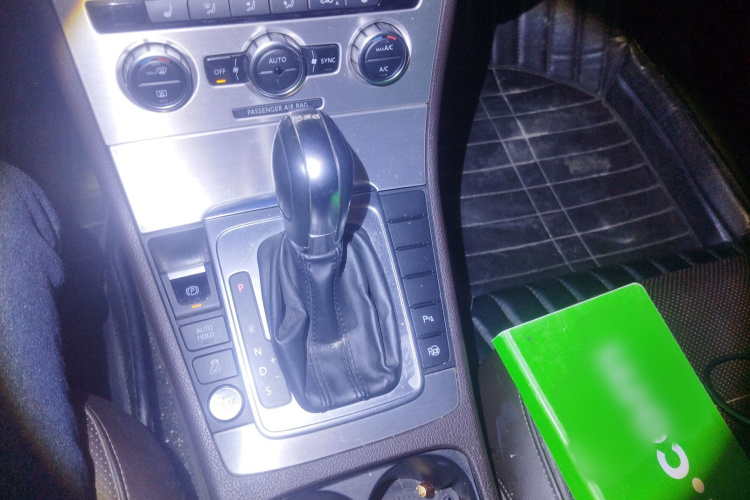 大众 迈腾(进口) 2012款 旅行版 2.0TSI 舒适型局部细节18