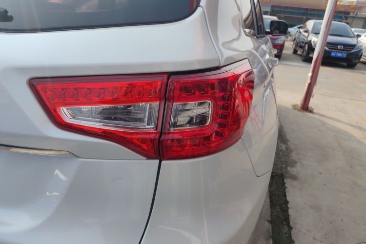 长安CS75 2016款 1.8T 自动精英型 国V车身外观9