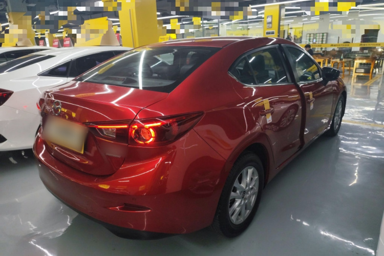 马自达3 昂克赛拉 2019款 云控版 三厢 1.5L 自动豪华型 国VI车身外观7