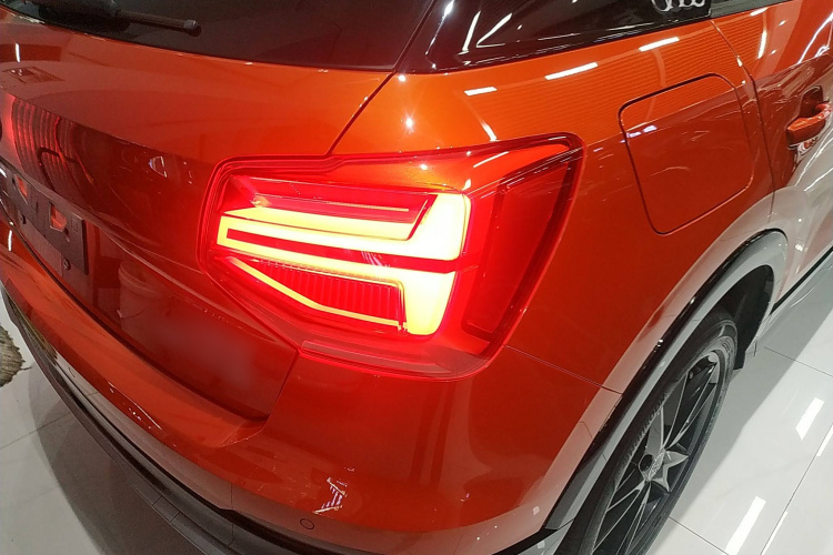 奥迪Q2L 2020款 35 TFSI 进取动感型车身外观6006