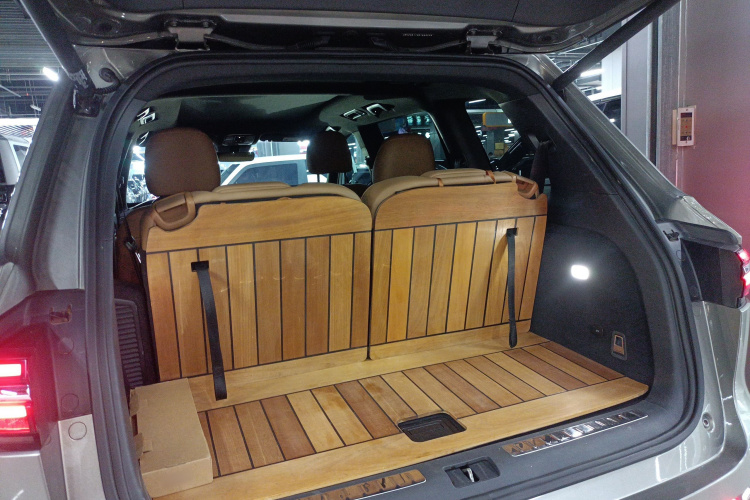 理想汽车 理想ONE 2021款 增程6座版机舱底盘23