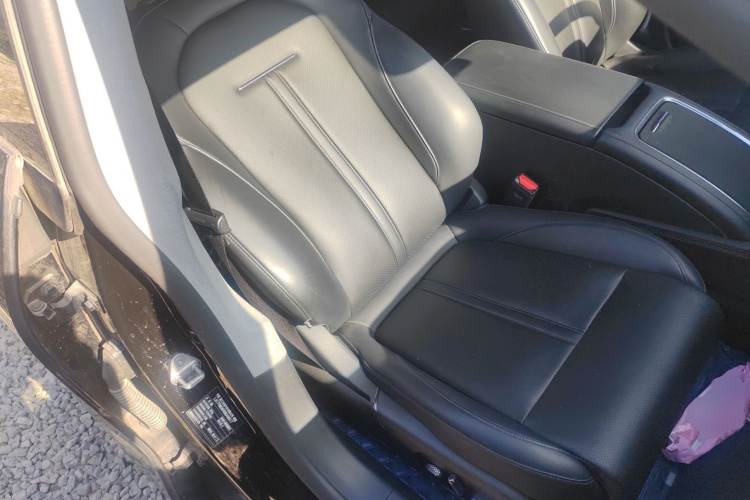 极氪007 2024款 后驱增强版 100kWh局部细节41