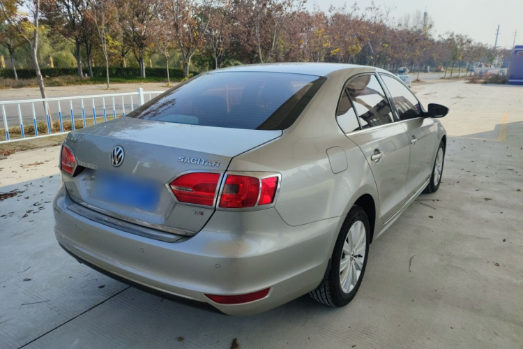 大众 速腾 2014款 改款 1.4TSI 自动豪华型车身外观7