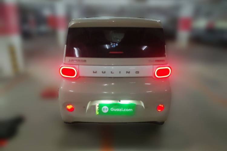 五菱汽车 宏光MINIEV 2024款 第三代 215km 青春版车身外观6