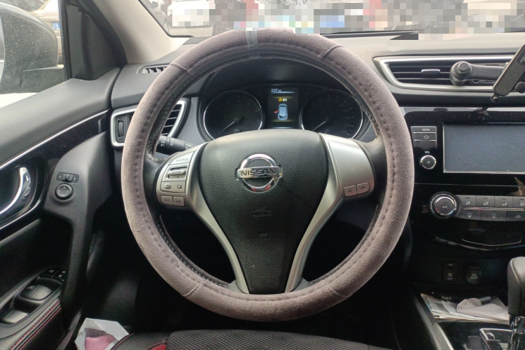 日产 逍客 2017款 2.0L CVT智享版 国V中控内饰13