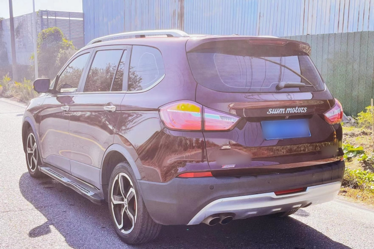 SWM斯威汽车 SWM斯威X7 2017款 1.5T 自动智享型 7座车身外观6004