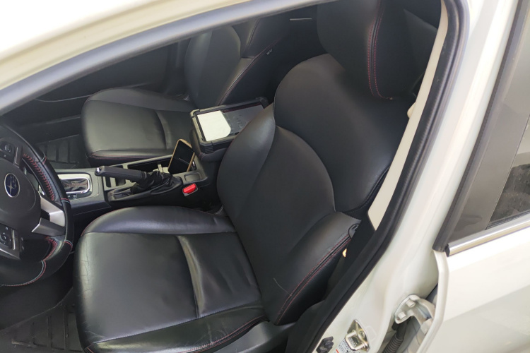 斯巴鲁XV 2017款 2.0i 特装版局部细节19