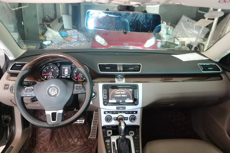 大众 迈腾 2015款 1.8TSI 尊贵型中控内饰7002